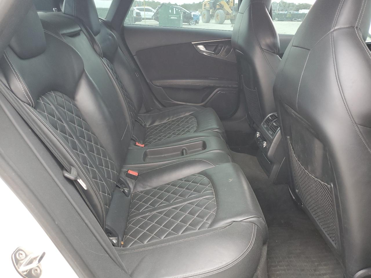 2018 Audi S7 Premium Plus VIN: WAUWFAFC6JN018472 Lot: 84295935