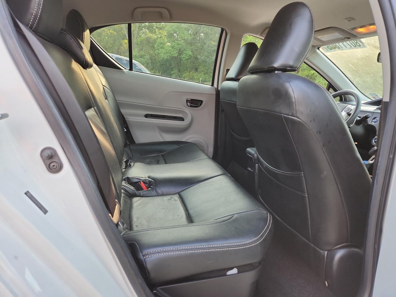 2013 Toyota Prius C VIN: JTDKDTB37D1536823 Lot: 80711805