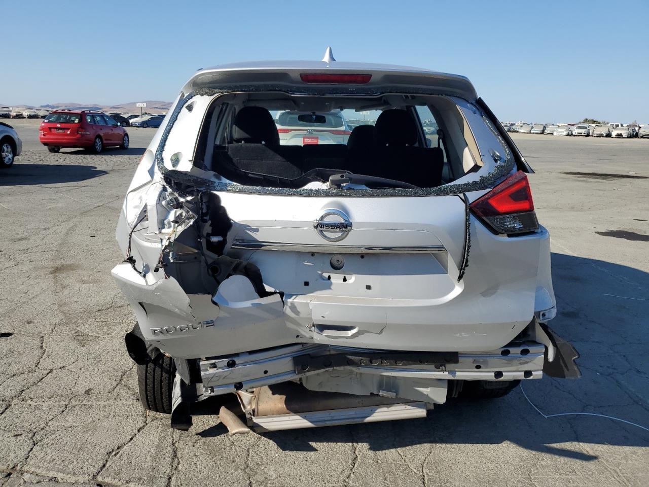 2017 Nissan Rogue S VIN: KNMAT2MT2HP540755 Lot: 80743655