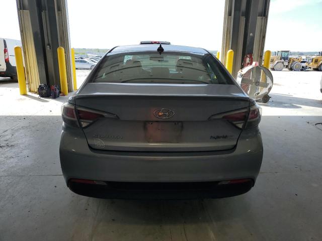  HYUNDAI SONATA 2016 Серебристый