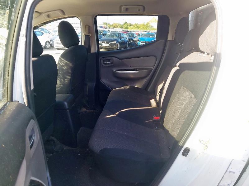 2017 MITSUBISHI L200 DOUBLE CAB DI-D 178 TITAN 4WD