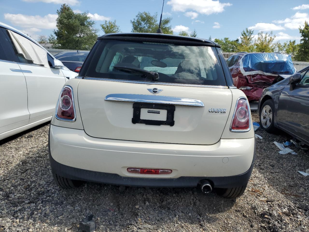 2011 Mini Cooper VIN: WMWSU3C50BTX96947 Lot: 67361834