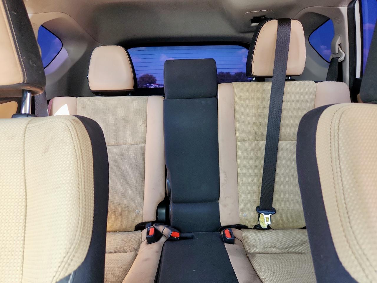 2017 Toyota Rav4 Xle VIN: JTMWFREV7HJ122877 Lot: 81273325