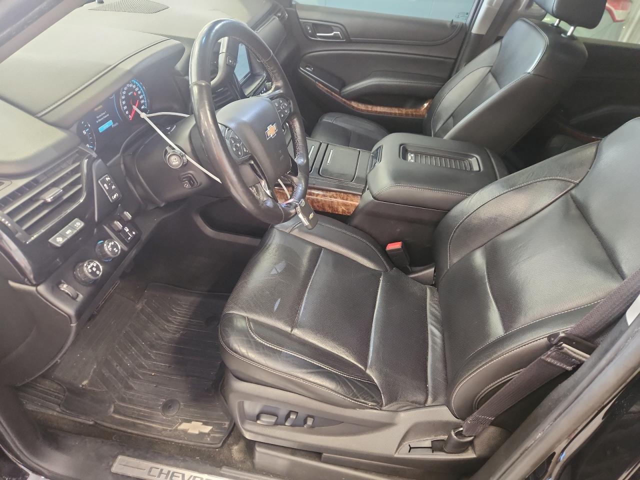 2018 Chevrolet Tahoe K1500 Premier VIN: 1GNSKCKJ8JR194288 Lot: 82133725