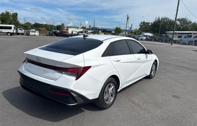  HYUNDAI ELANTRA 2024 Белы