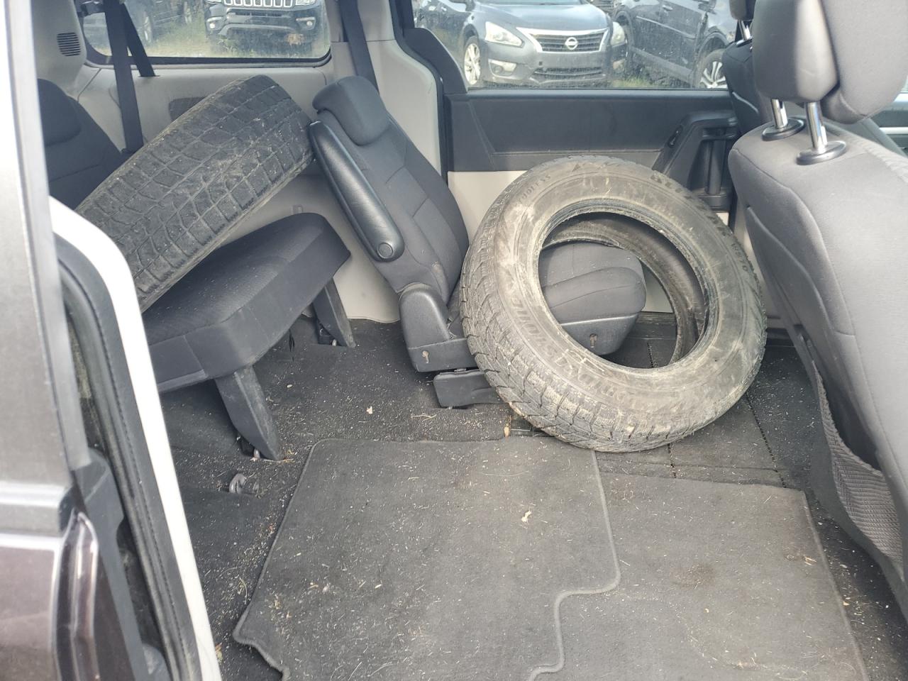 2010 Dodge Grand Caravan Se VIN: 2D4RN4DE5AR425665 Lot: 68084325