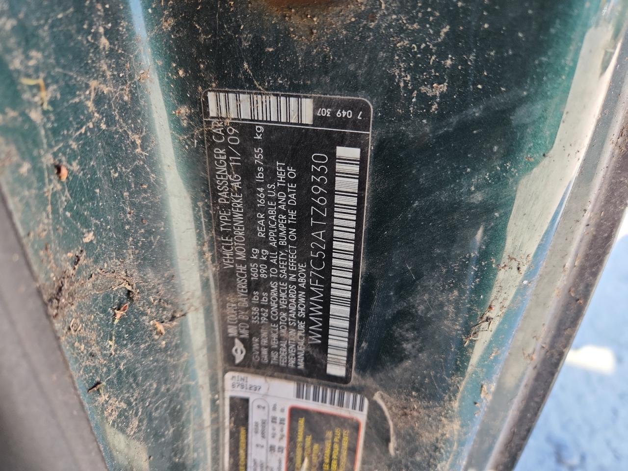 2010 Mini Cooper S VIN: WMWMF7C52ATZ69330 Lot: 71276925