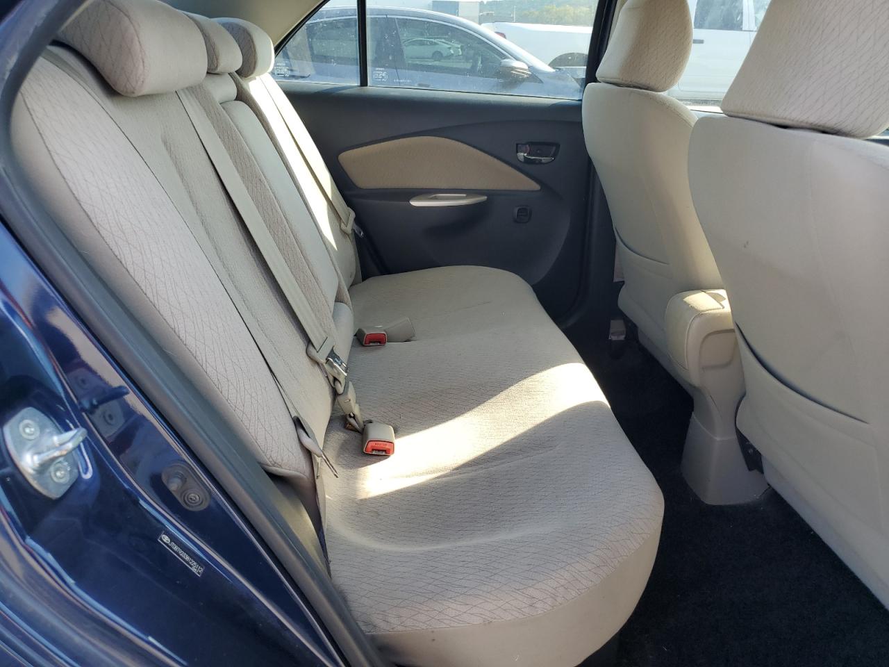 2008 Toyota Yaris VIN: JTDBT923381225112 Lot: 81893905