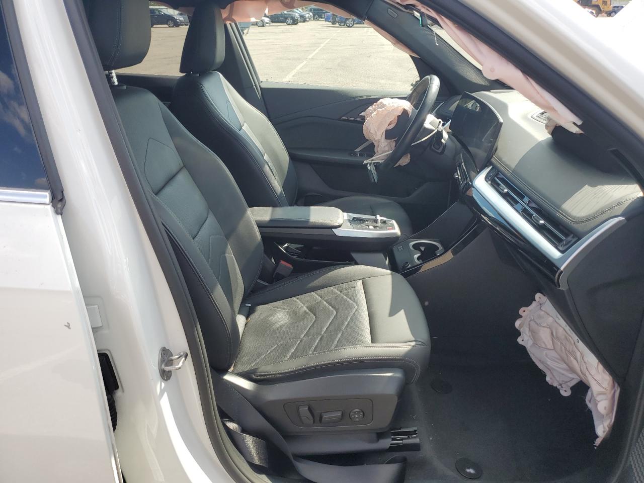 2023 BMW X1 xDrive28I VIN: WBX73EF08P5X96104 Lot: 81427835