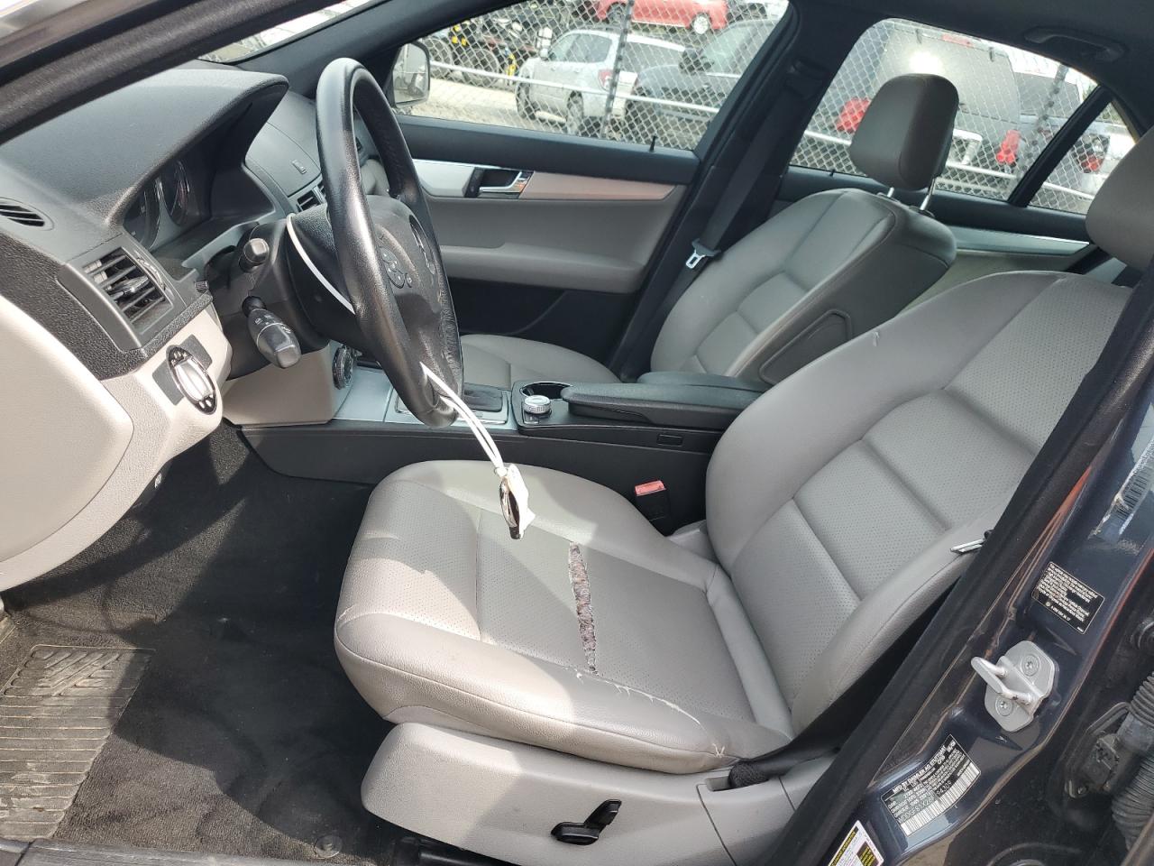 2008 Mercedes-Benz C 300 4Matic VIN: WDDGF81X28F194309 Lot: 70890805