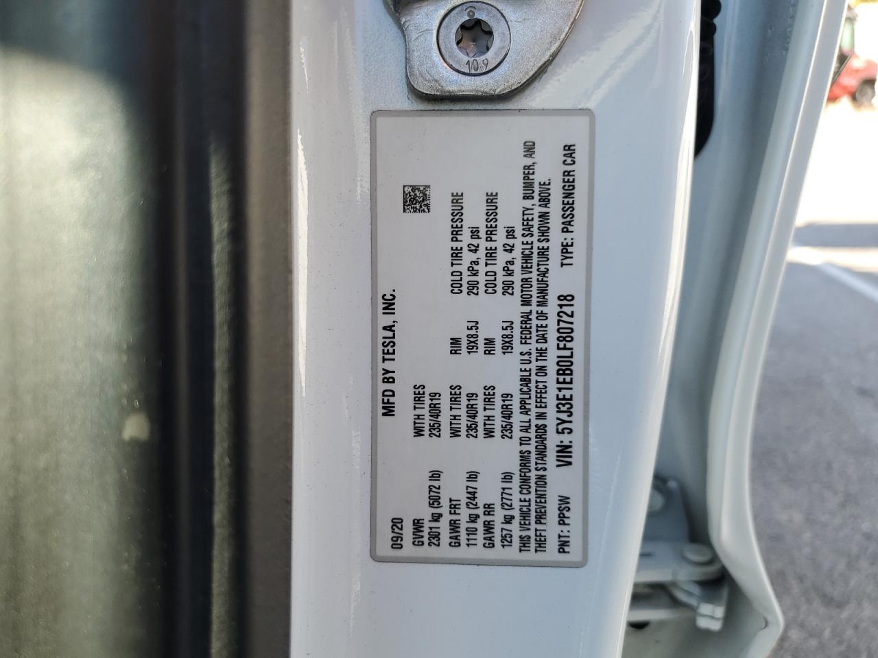 2020 Tesla Model 3 VIN: 5YJ3E1EB0LF807218 Lot: 81521085