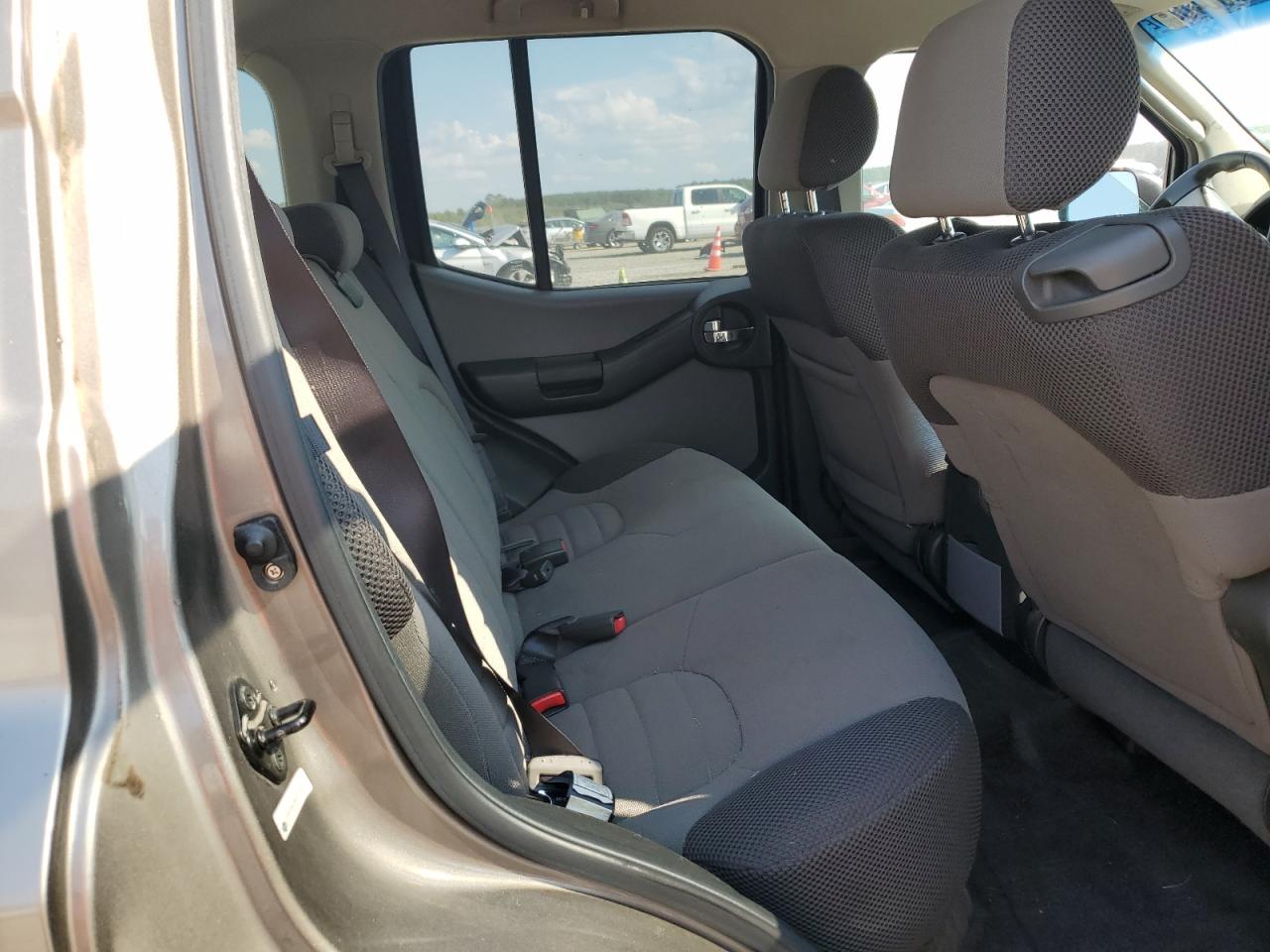 2005 Nissan Xterra Off Road VIN: 5N1AN08WX5C631760 Lot: 82064885