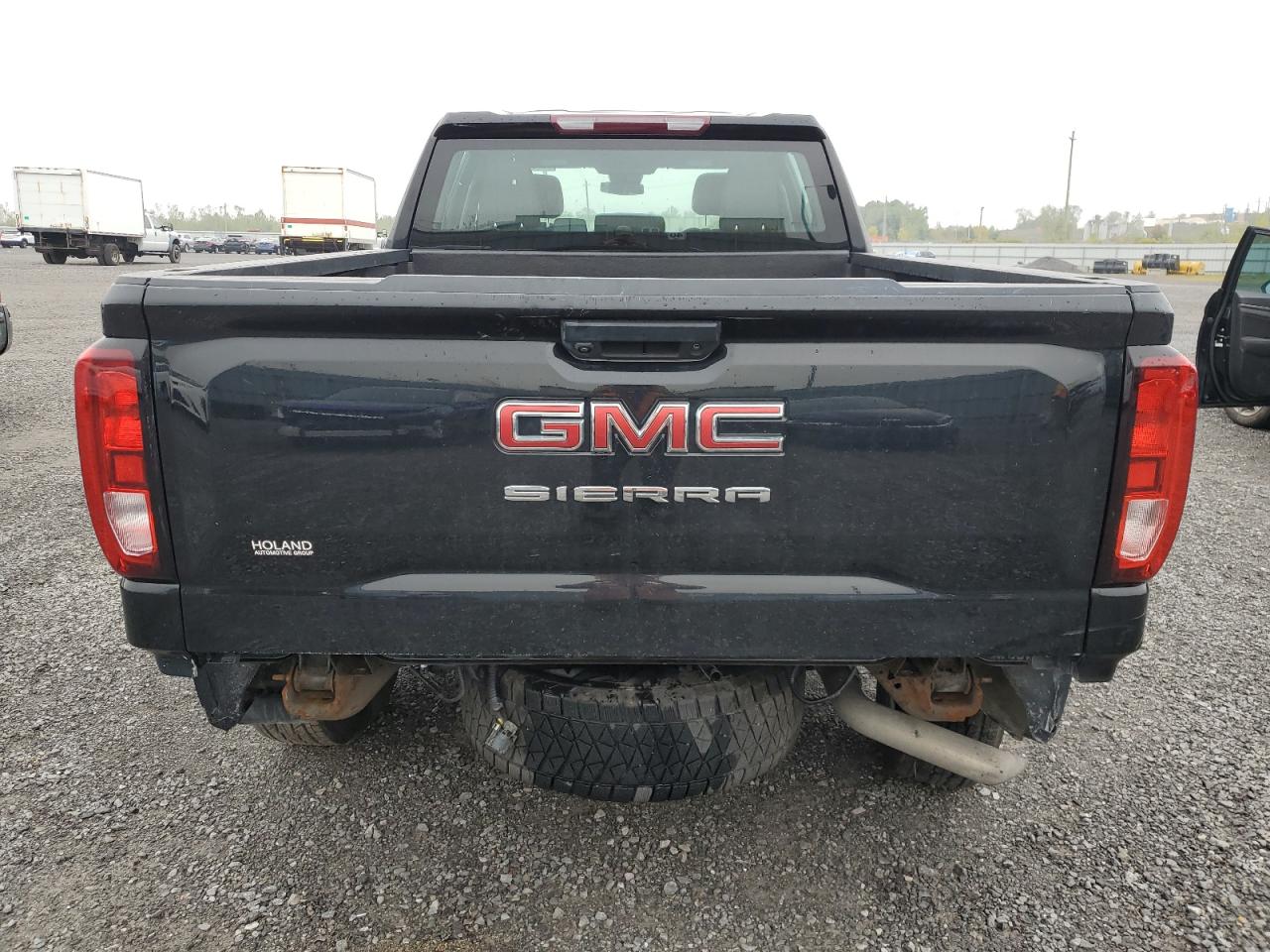 2022 GMC Sierra K1500 VIN: 3GTPUAEK6NG659657 Lot: 81458875