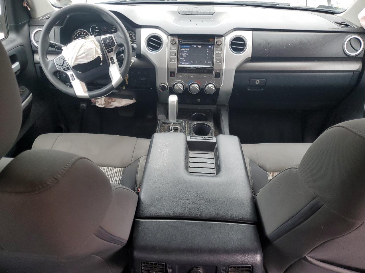 2019 Toyota Tundra Crewmax Sr5 VIN: 5TFDY5F1XKX807207 Lot: 84447075