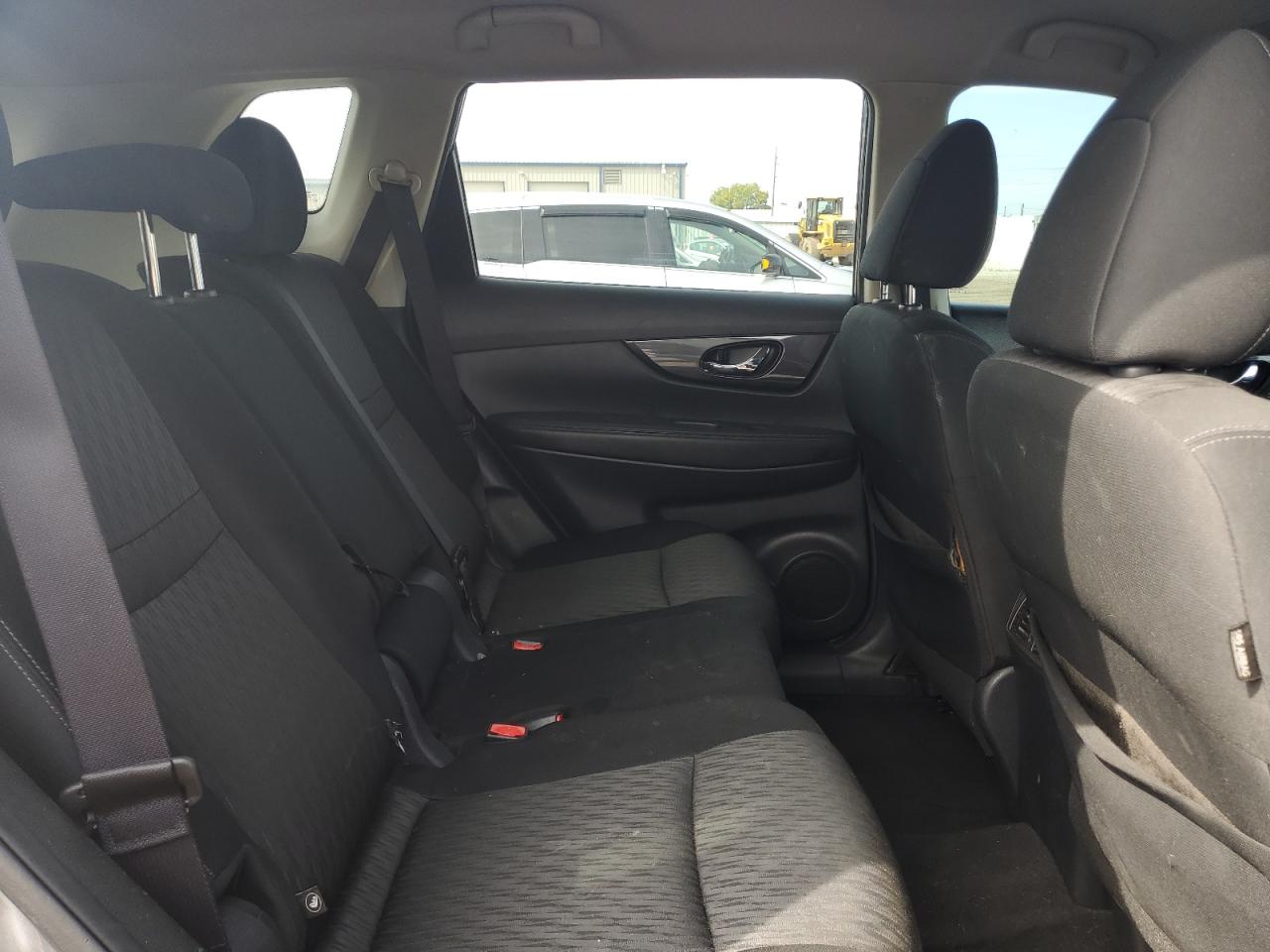 2017 Nissan Rogue S VIN: KNMAT2MV2HP572610 Lot: 81063815