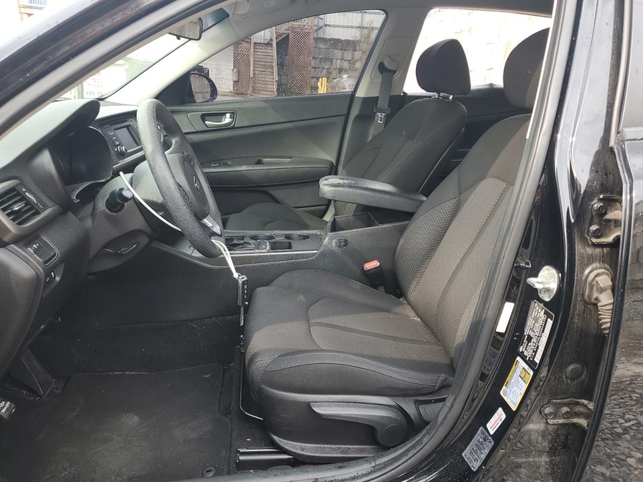 2017 Kia Optima Lx VIN: 5XXGT4L33HG154747 Lot: 81469495