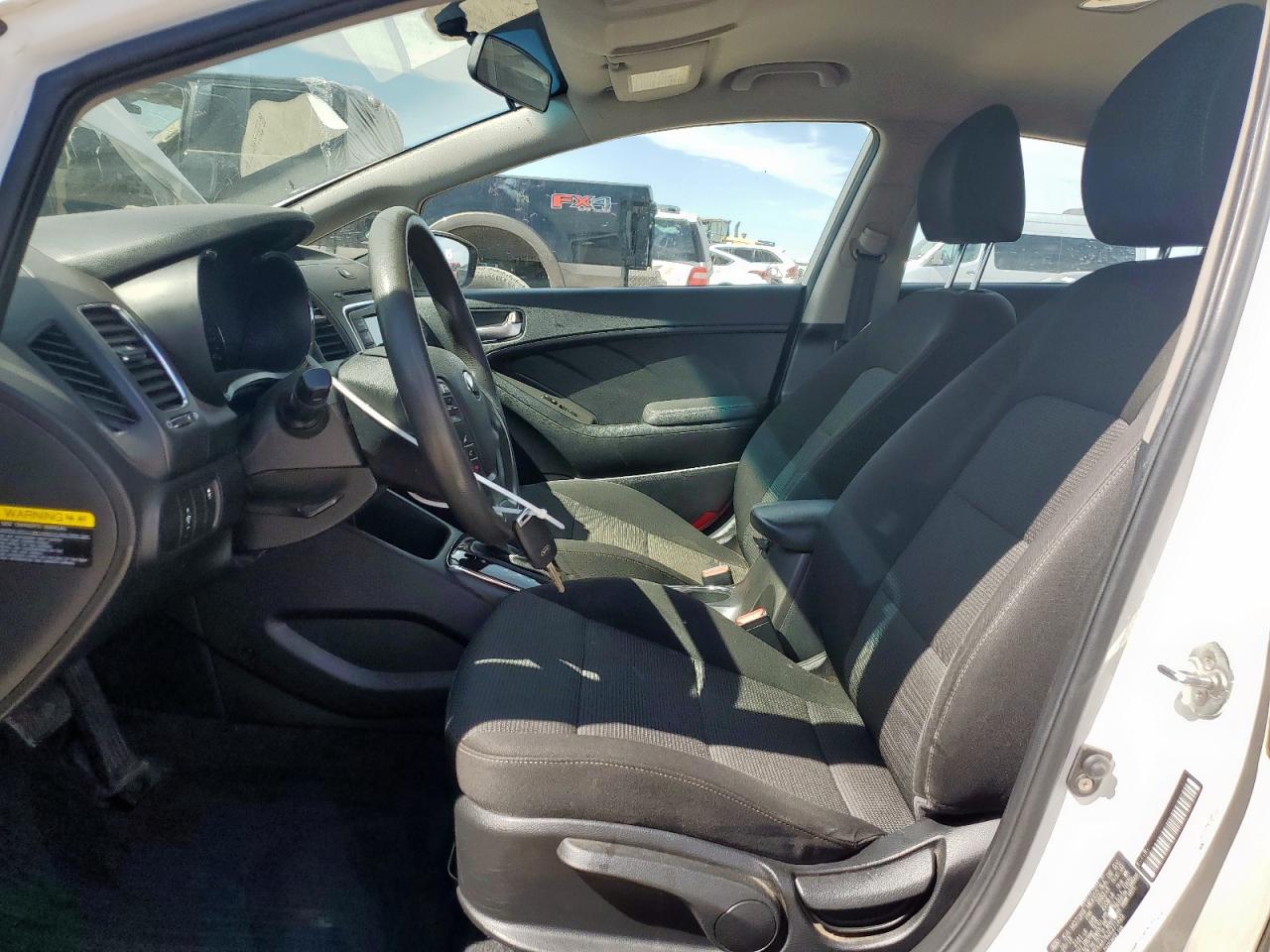 2018 Kia Forte Lx VIN: 3KPFK4A76JE271435 Lot: 83798025