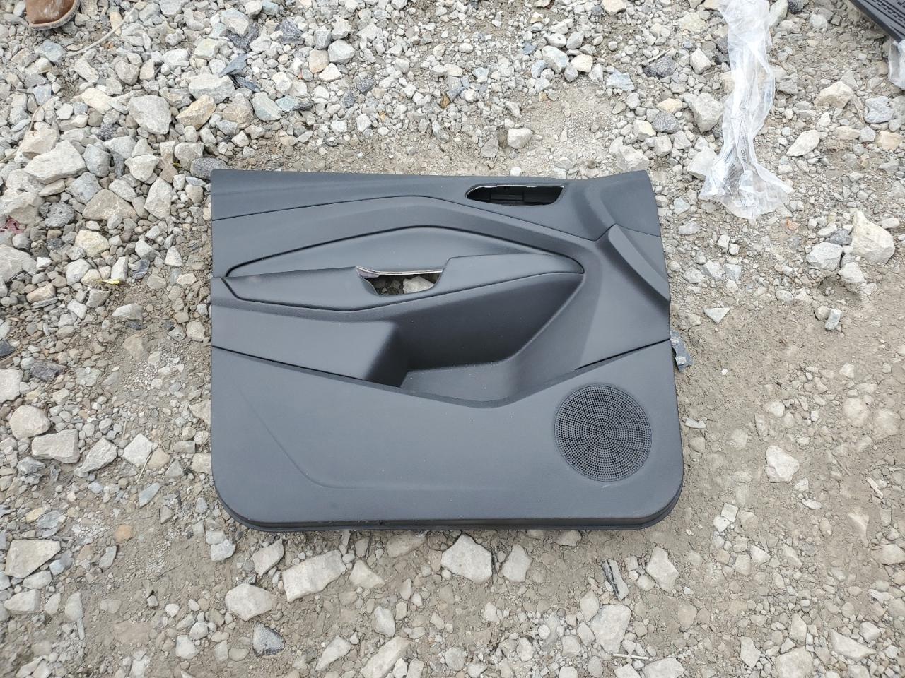 2017 Ford Escape Se VIN: 1FMCU9G90HUD06349 Lot: 81647885