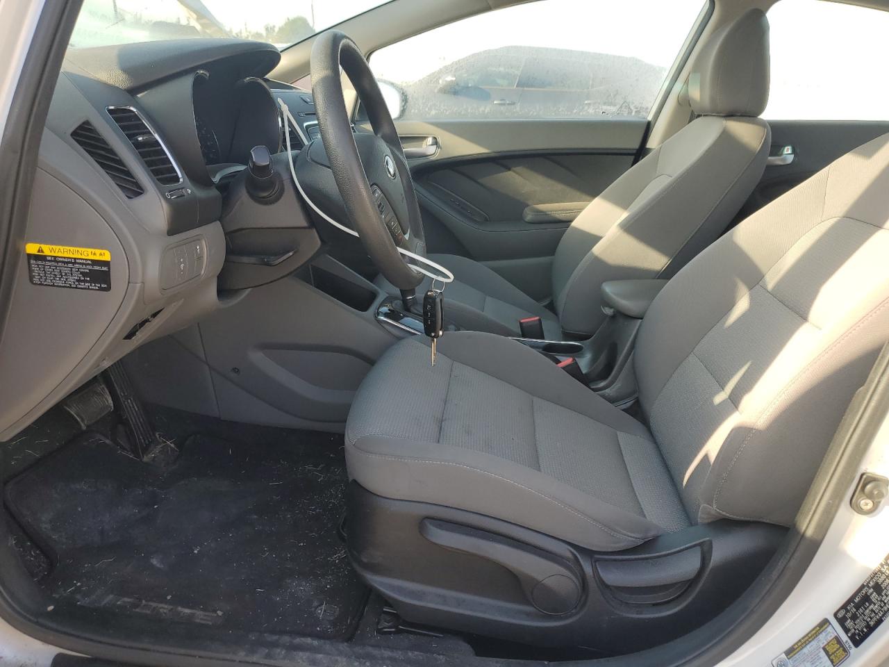 2017 Kia Forte Lx VIN: 3KPFK4A79HE078044 Lot: 84393565