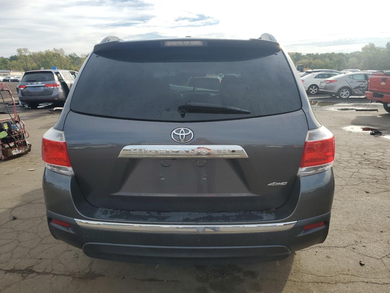 2011 Toyota Highlander Base VIN: 5TDBK3EH5BS079121 Lot: 84205695