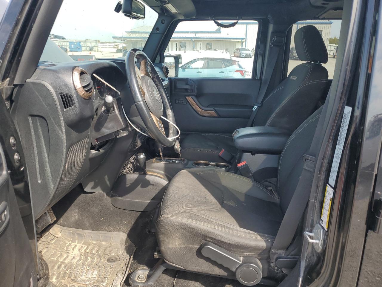 2016 Jeep Wrangler Unlimited Sahara VIN: 1C4BJWEGXGL175136 Lot: 70190665