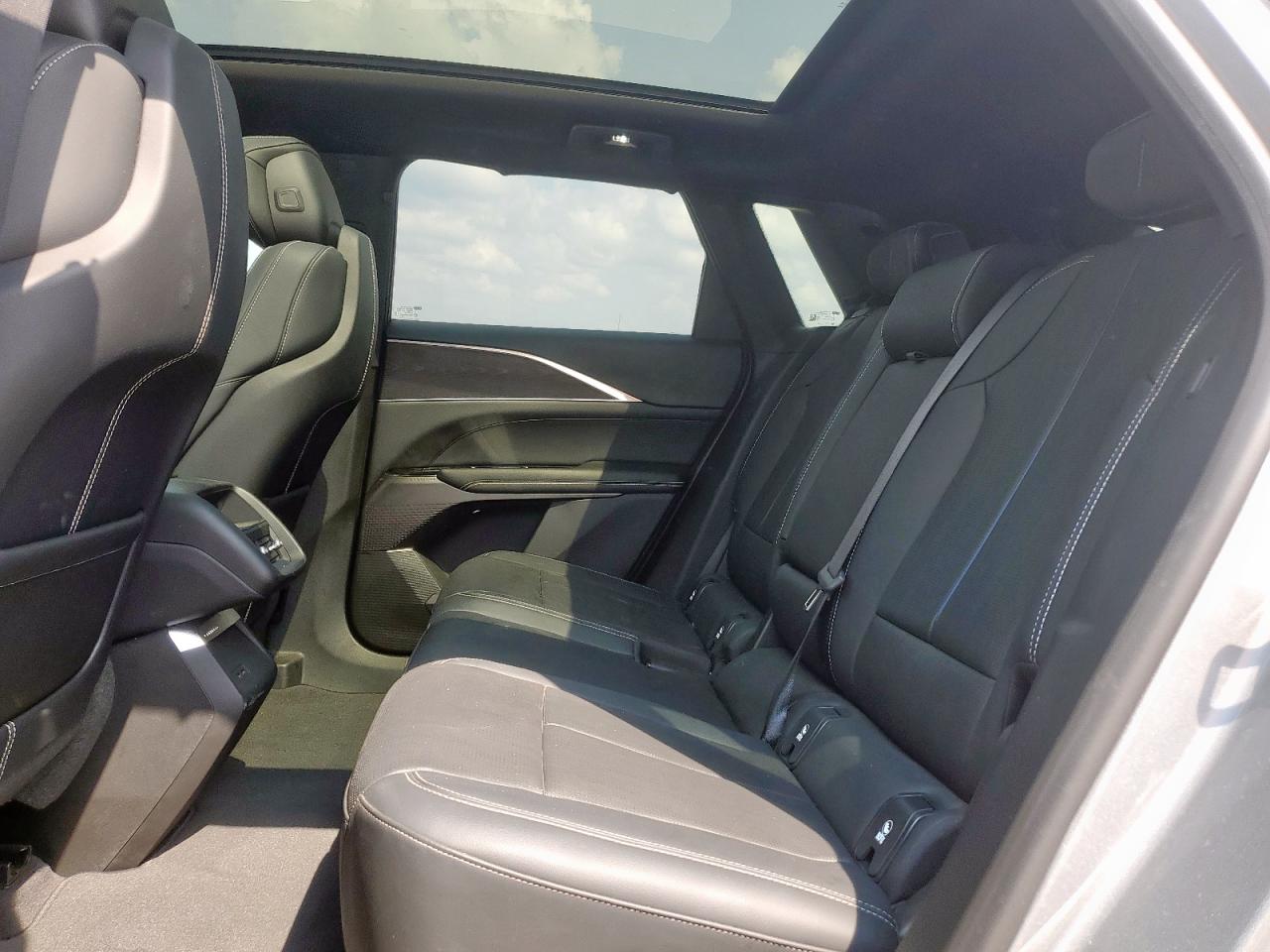 2024 Cadillac Lyriq Sport VIN: 1GYKPTRK0RZ110916 Lot: 71259825