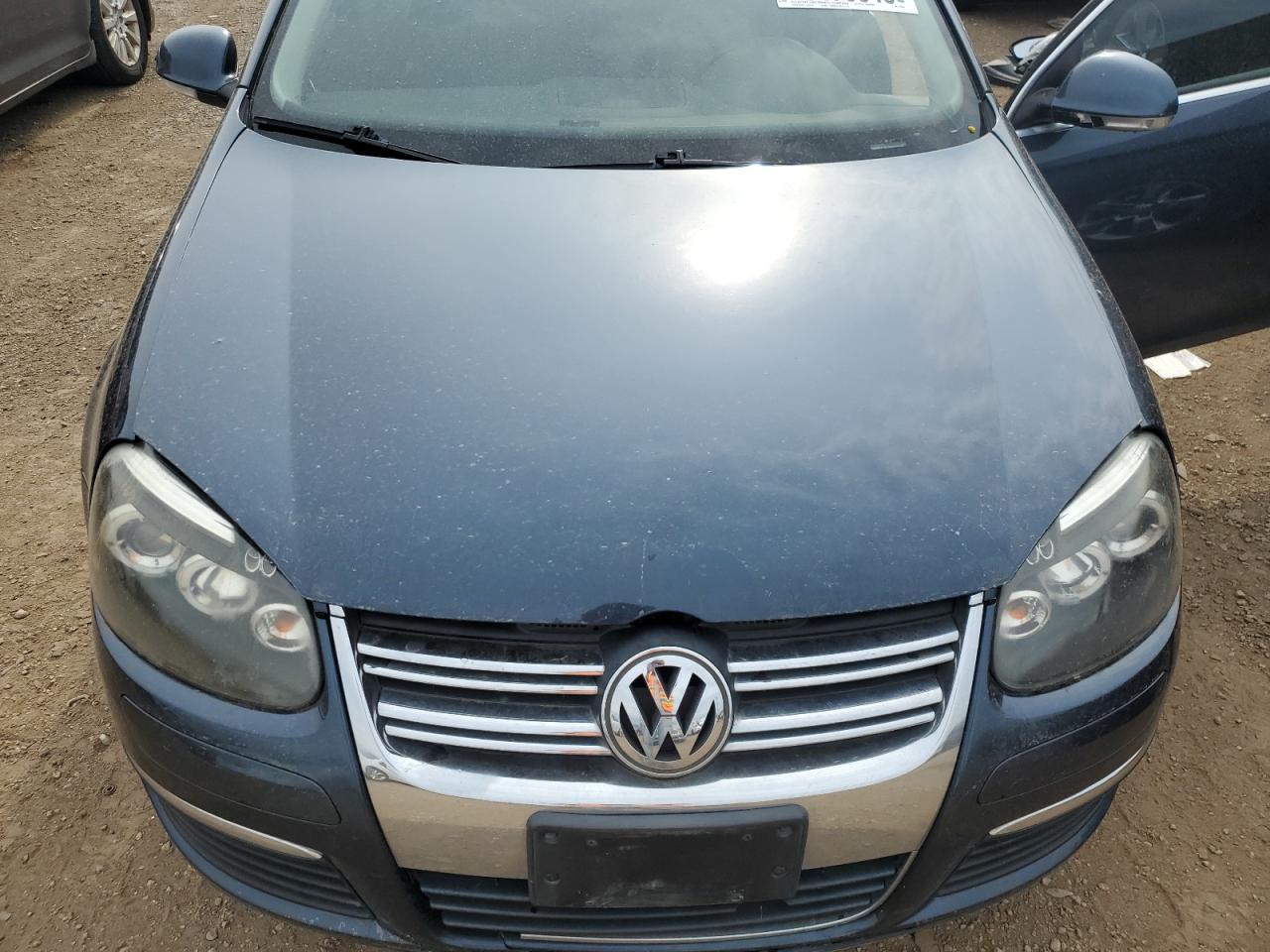 2006 Volkswagen Jetta 2.5 Option Package 1 VIN: 3VWSF71K76M678330 Lot: 70476645