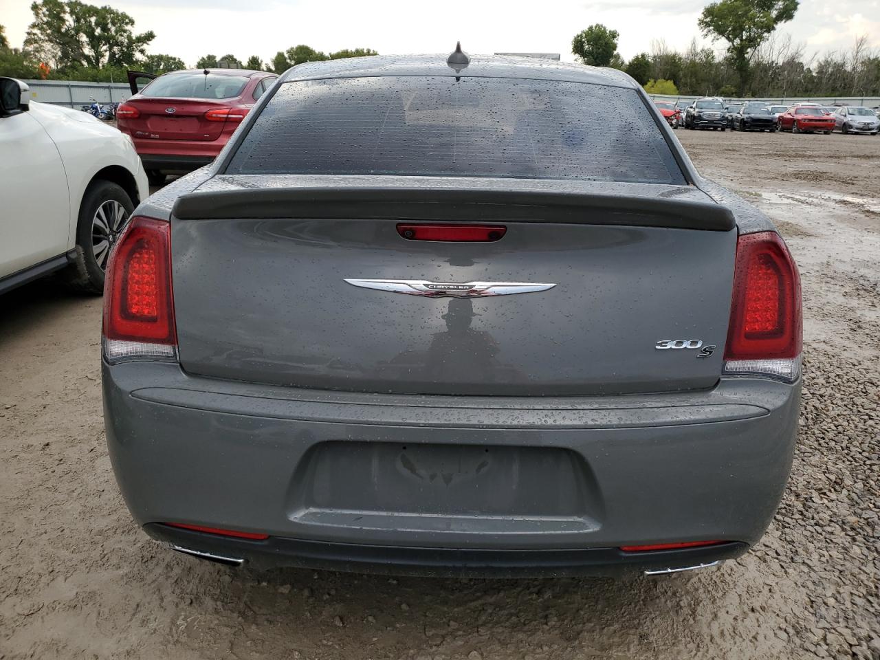 2017 Chrysler 300 S VIN: 2C3CCABG8HH663008 Lot: 81263545