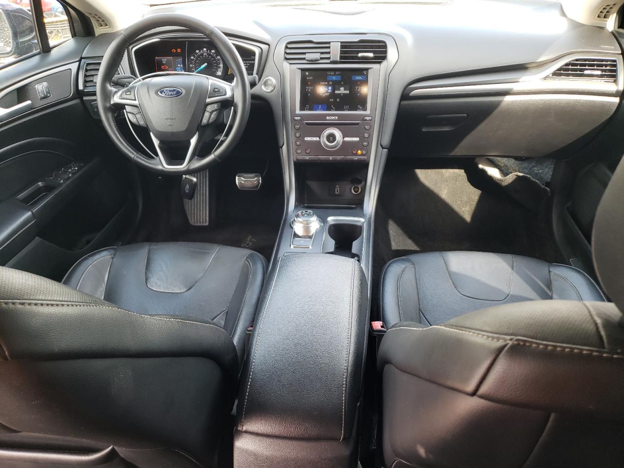 2017 Ford Fusion Titanium VIN: 3FA6P0K92HR132163 Lot: 80552905