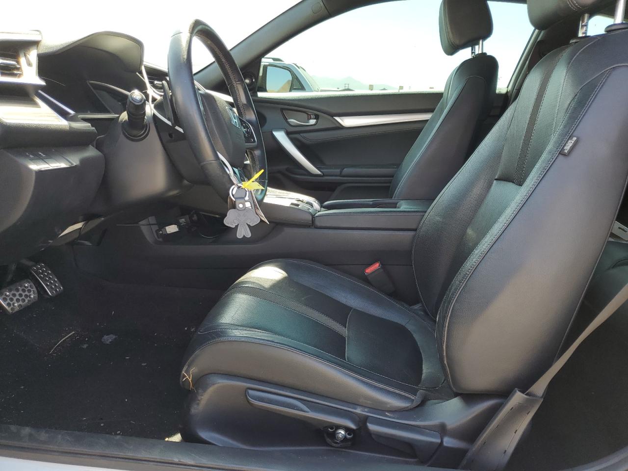 2019 Honda Civic Touring VIN: 2HGFC3B93KH354092 Lot: 72096305