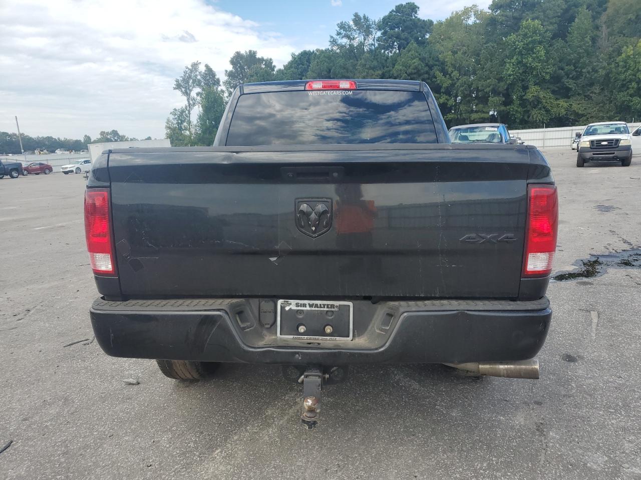 2018 Ram 1500 St VIN: 3C6RR7KG6JG203396 Lot: 80721885