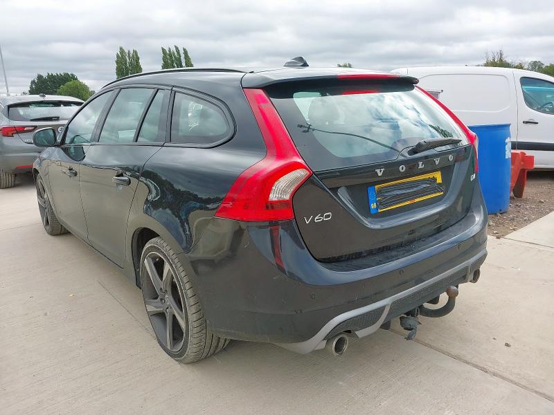 2011 VOLVO V60 R-DESIGN D3 