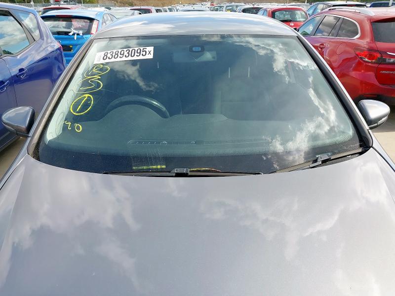 2010 VOLKSWAGEN GOLF SE TDI 140 S-A 