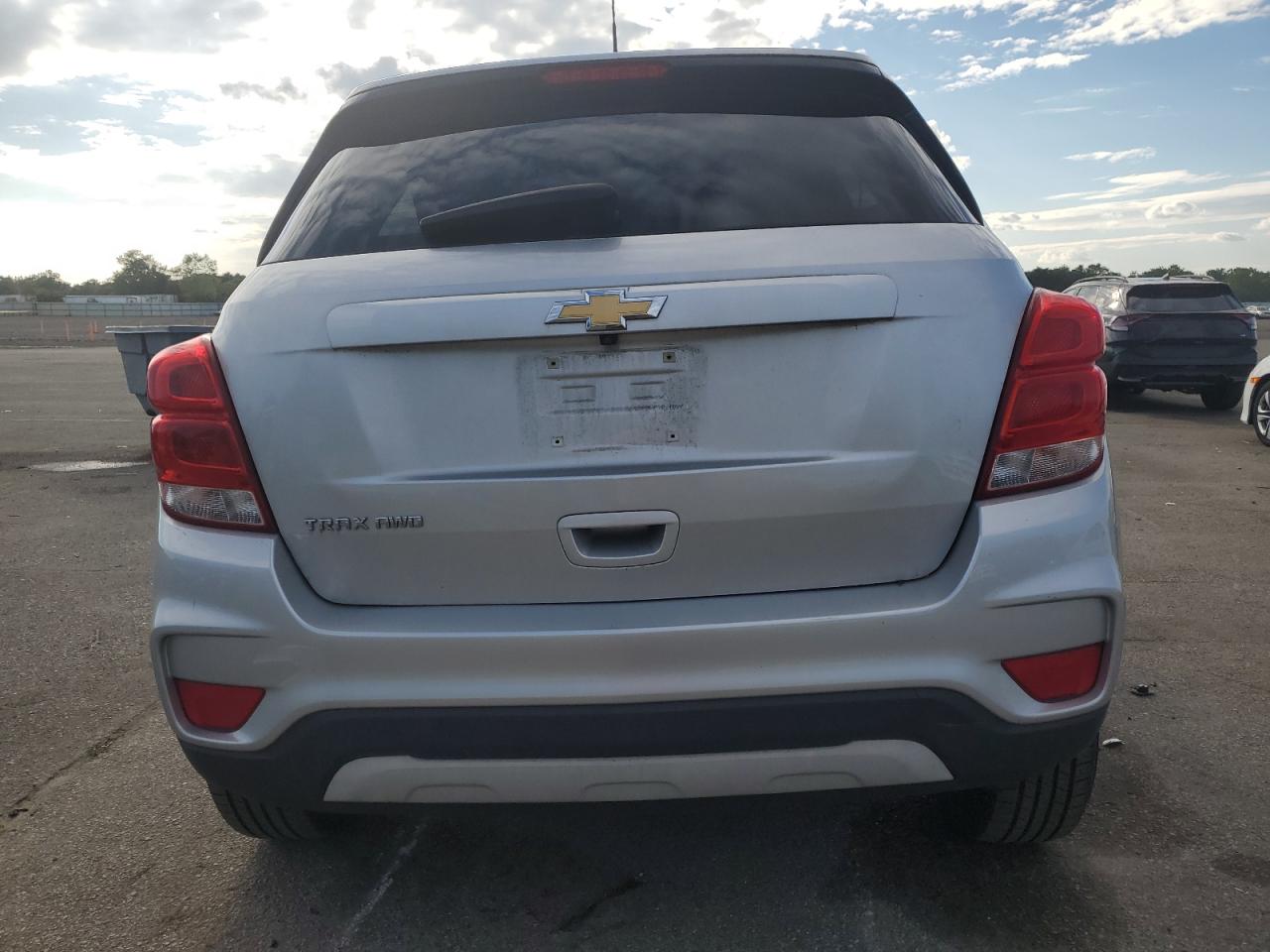 2018 Chevrolet Trax 1Lt VIN: KL7CJPSB2JB7041 Lot: 83834735