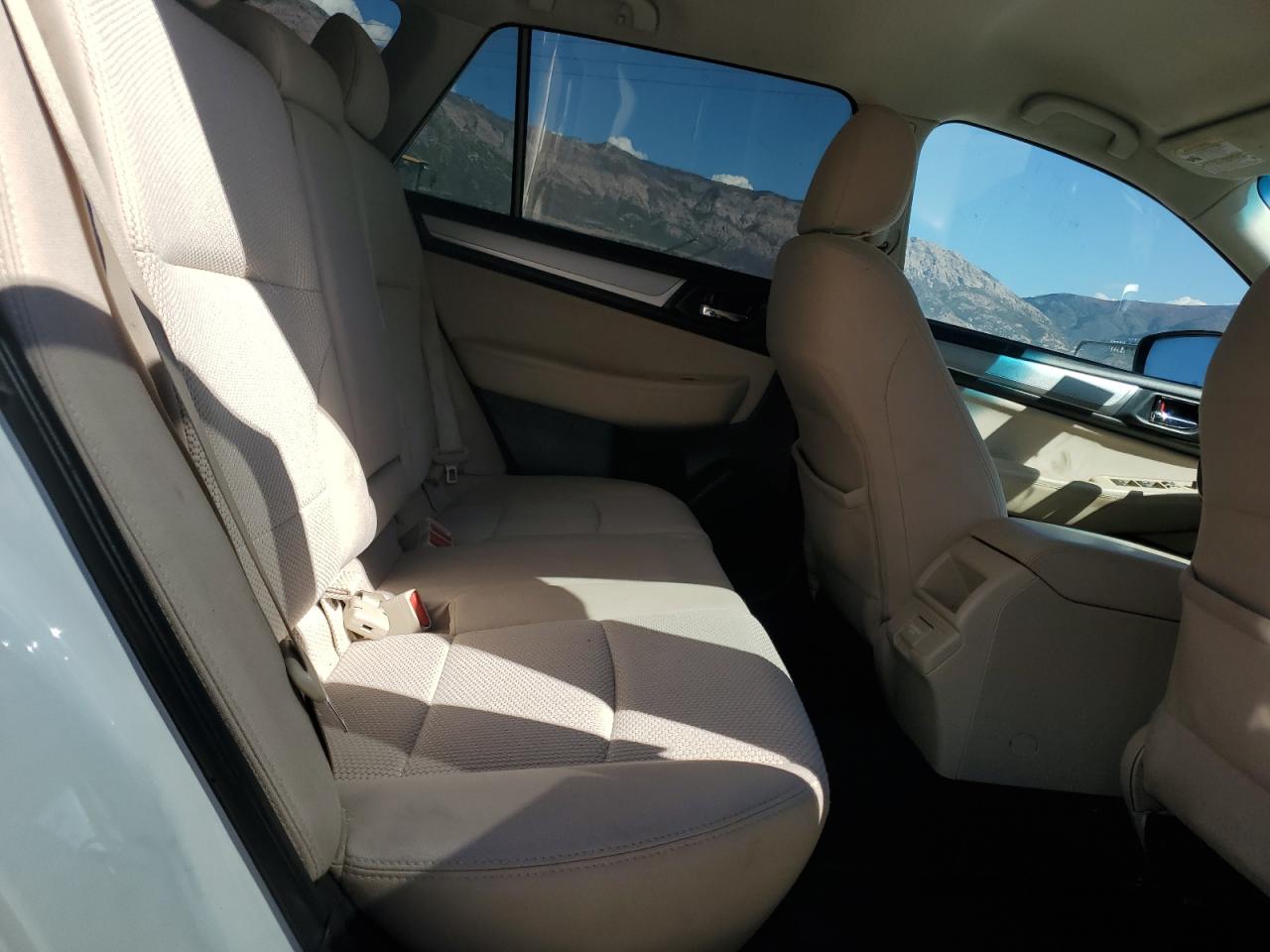 2018 Subaru Outback 2.5I Premium VIN: 4S4BSACC0J3280612 Lot: 80829945