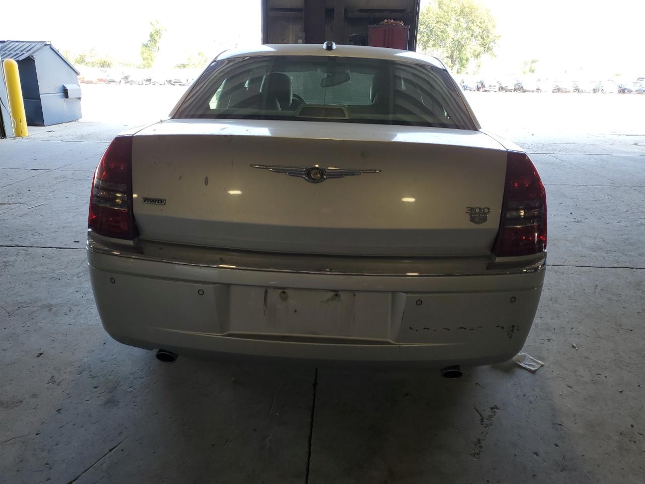 2005 Chrysler 300C VIN: 2C3AK63H65H638909 Lot: 81298895
