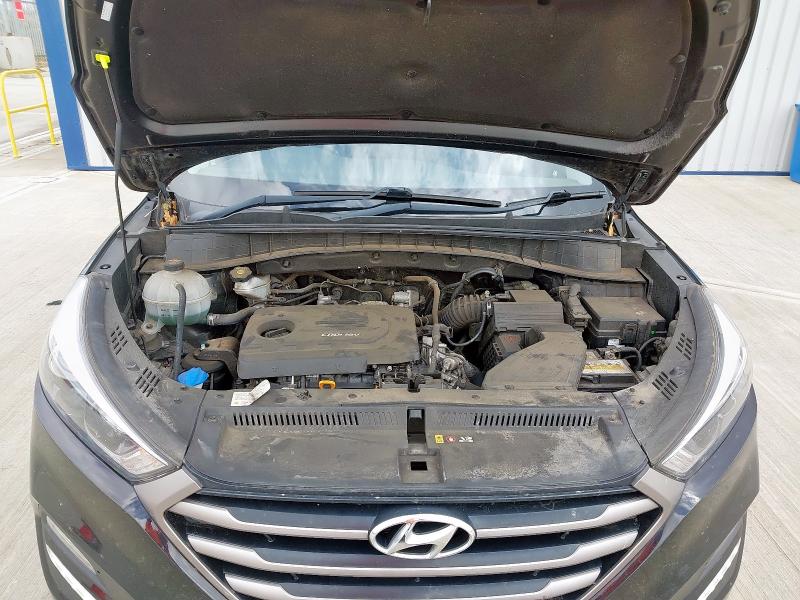 2016 HYUNDAI TUCSON SE NAV