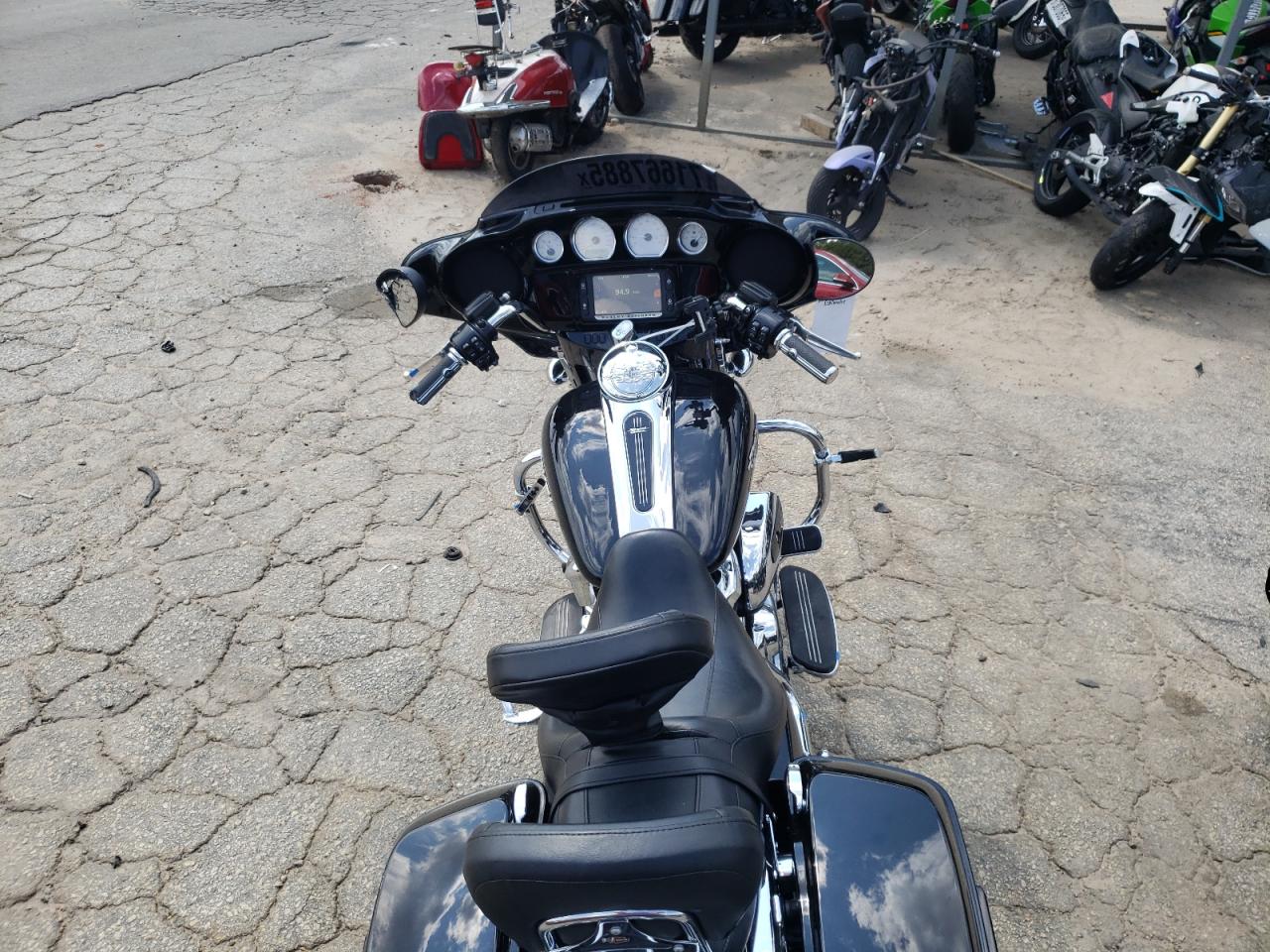 2017 Harley-Davidson Flhxs Street Glide Special VIN: 1HD1KRC17HB615778 Lot: 71667885