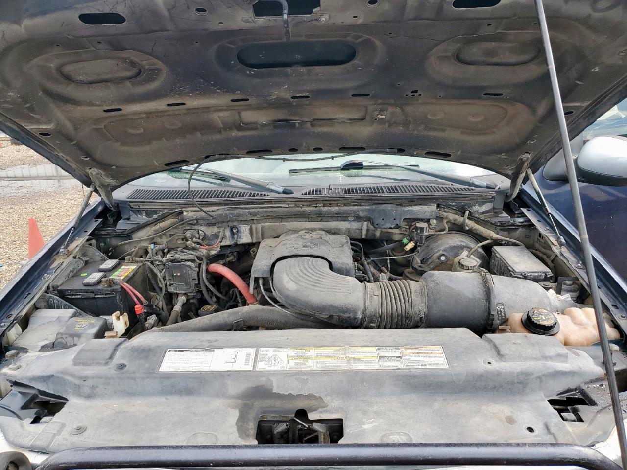 2000 Ford F150 VIN: 1FTRX07W7YKB25221 Lot: 81145555
