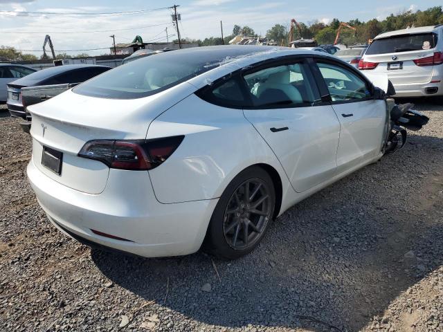  TESLA MODEL 3 2023 Biały