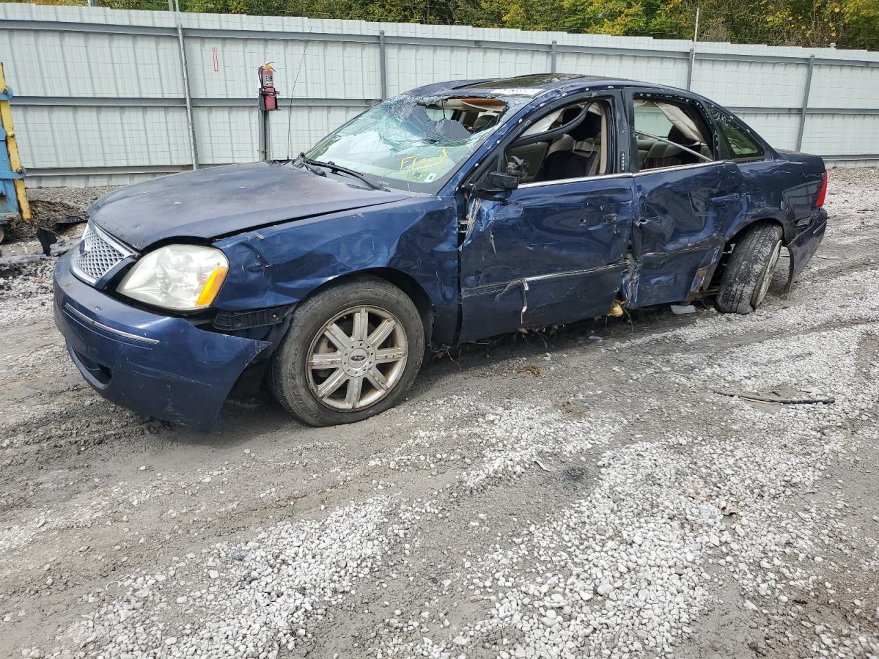 FORD 500 2005. Lot# 81668545. VIN 1FAHP28115G190760. Photo 1