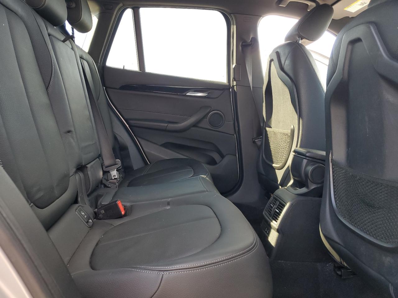 2018 BMW X1 xDrive28I VIN: WBXHT3C30J3H33351 Lot: 84047075