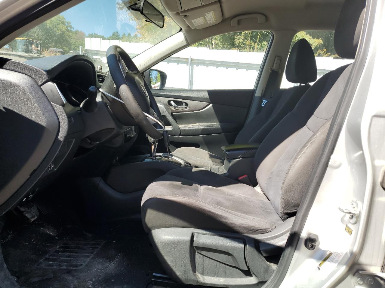 2015 Nissan Rogue S VIN: KNMAT2MV5FP588202 Lot: 80165035