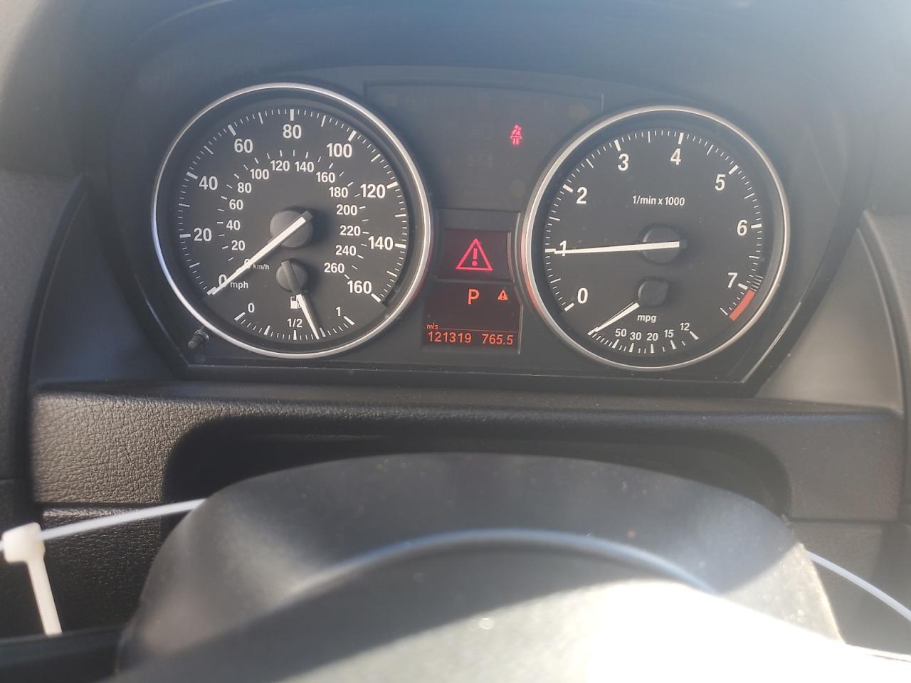 Фото: WBAVL1C52EVY17715