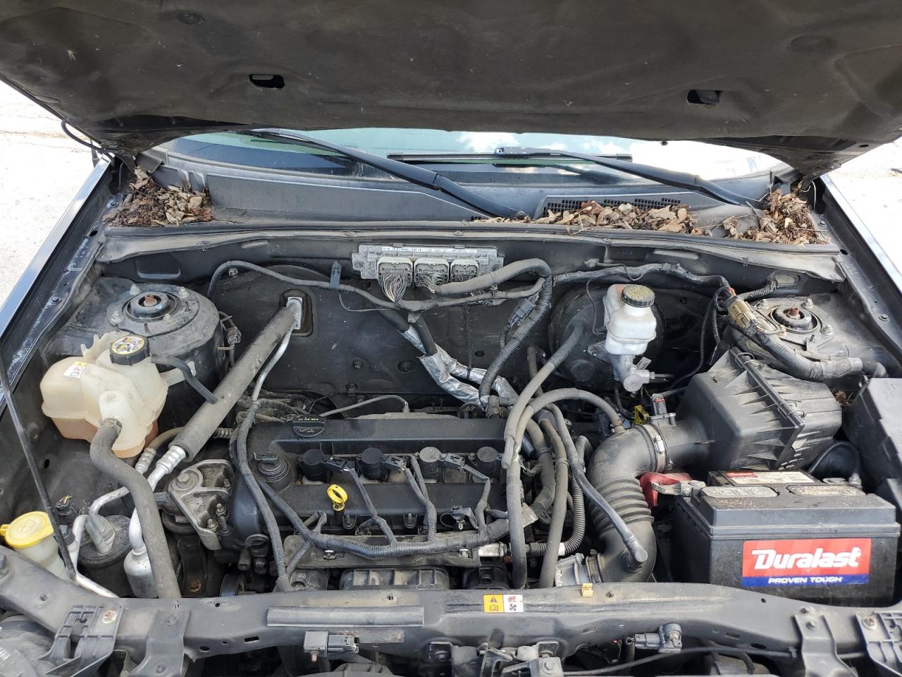 2010 Mazda Tribute I VIN: 4F2CY0C72AKM09136 Lot: 70951185