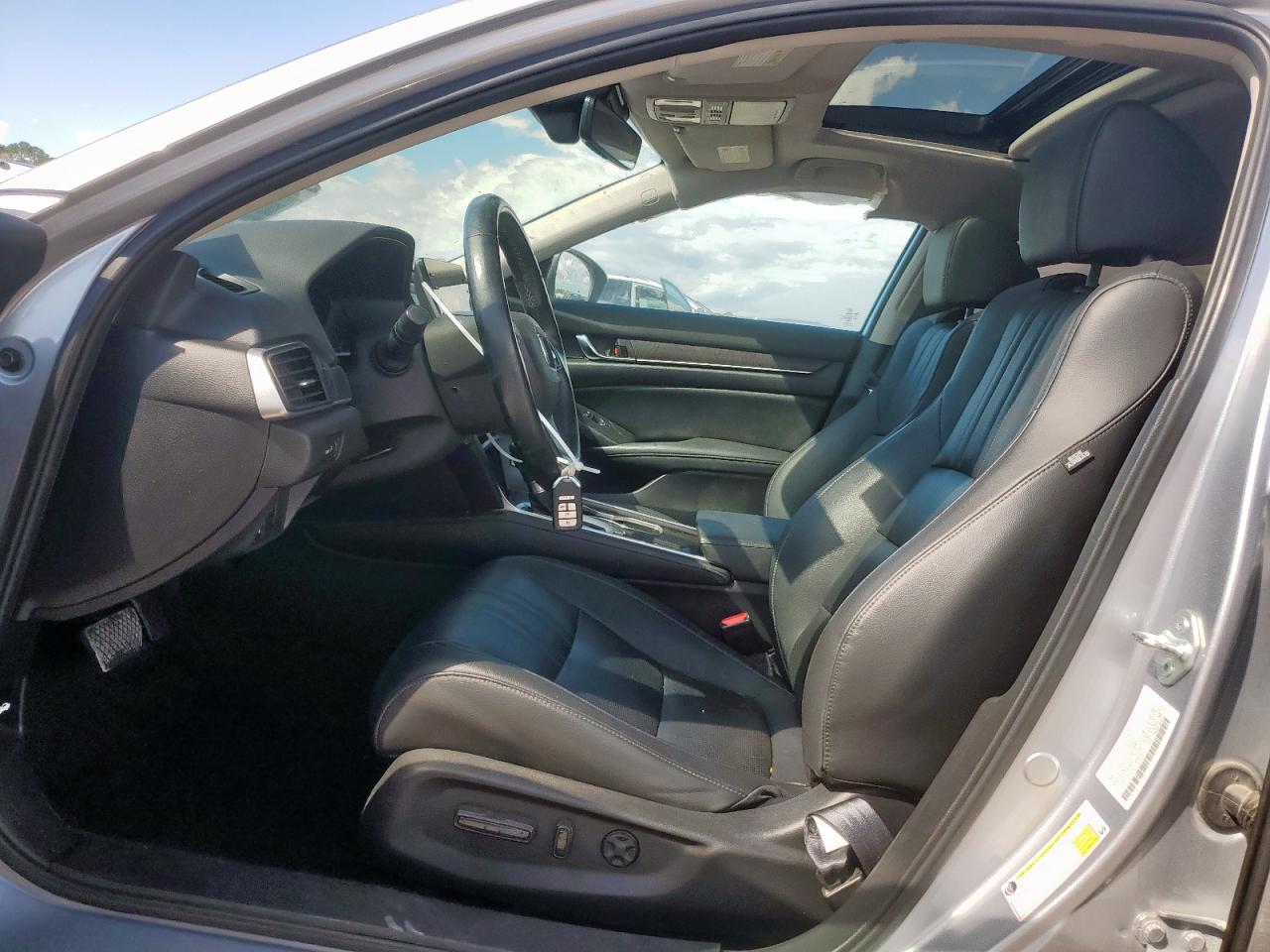 2022 Honda Accord Exl VIN: 1HGCV1F5XNA050933 Lot: 81663385