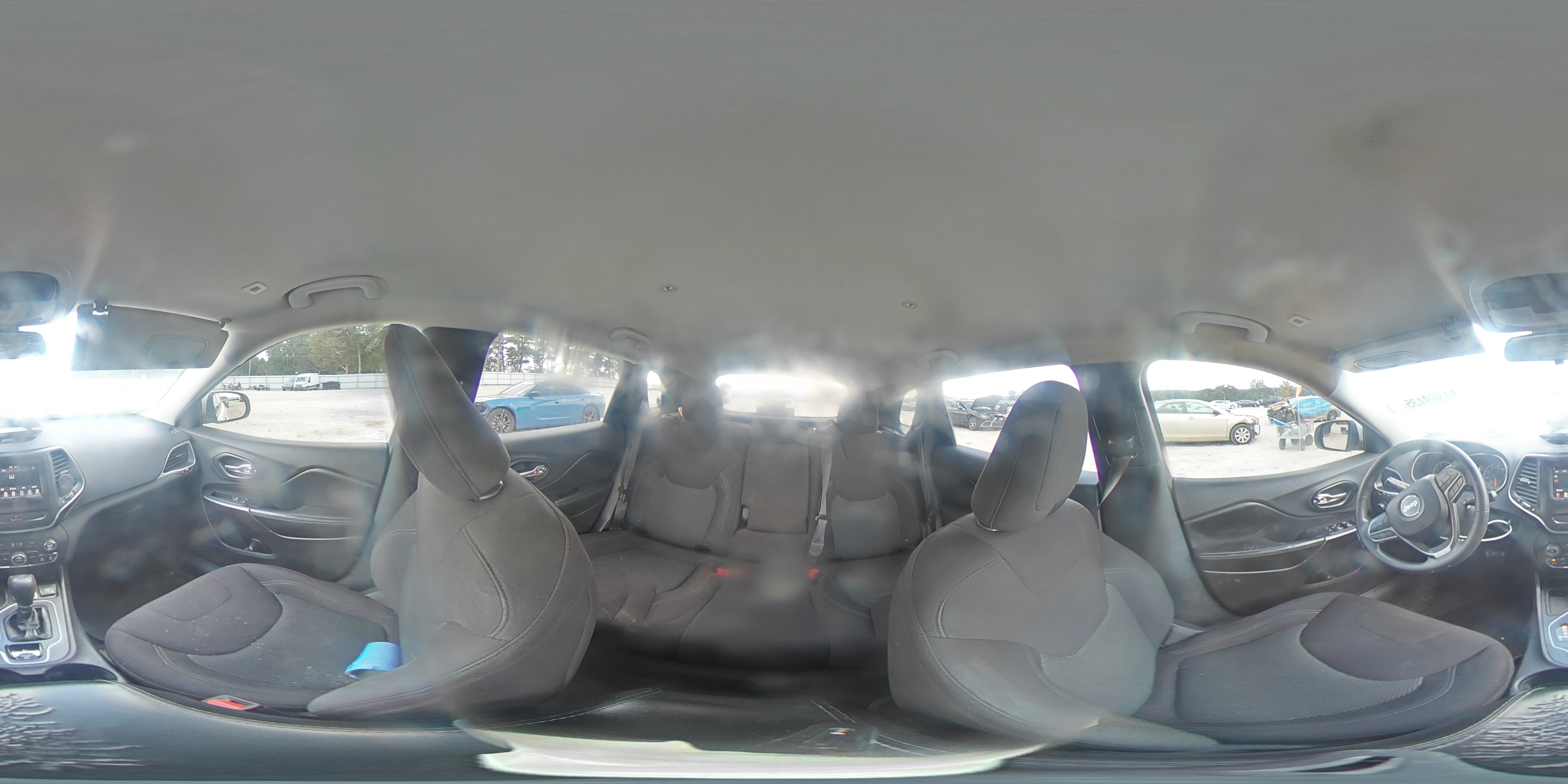 2019 Jeep Cherokee Latitude VIN: 1C4PJLCB2KD313461 Lot: 81569435