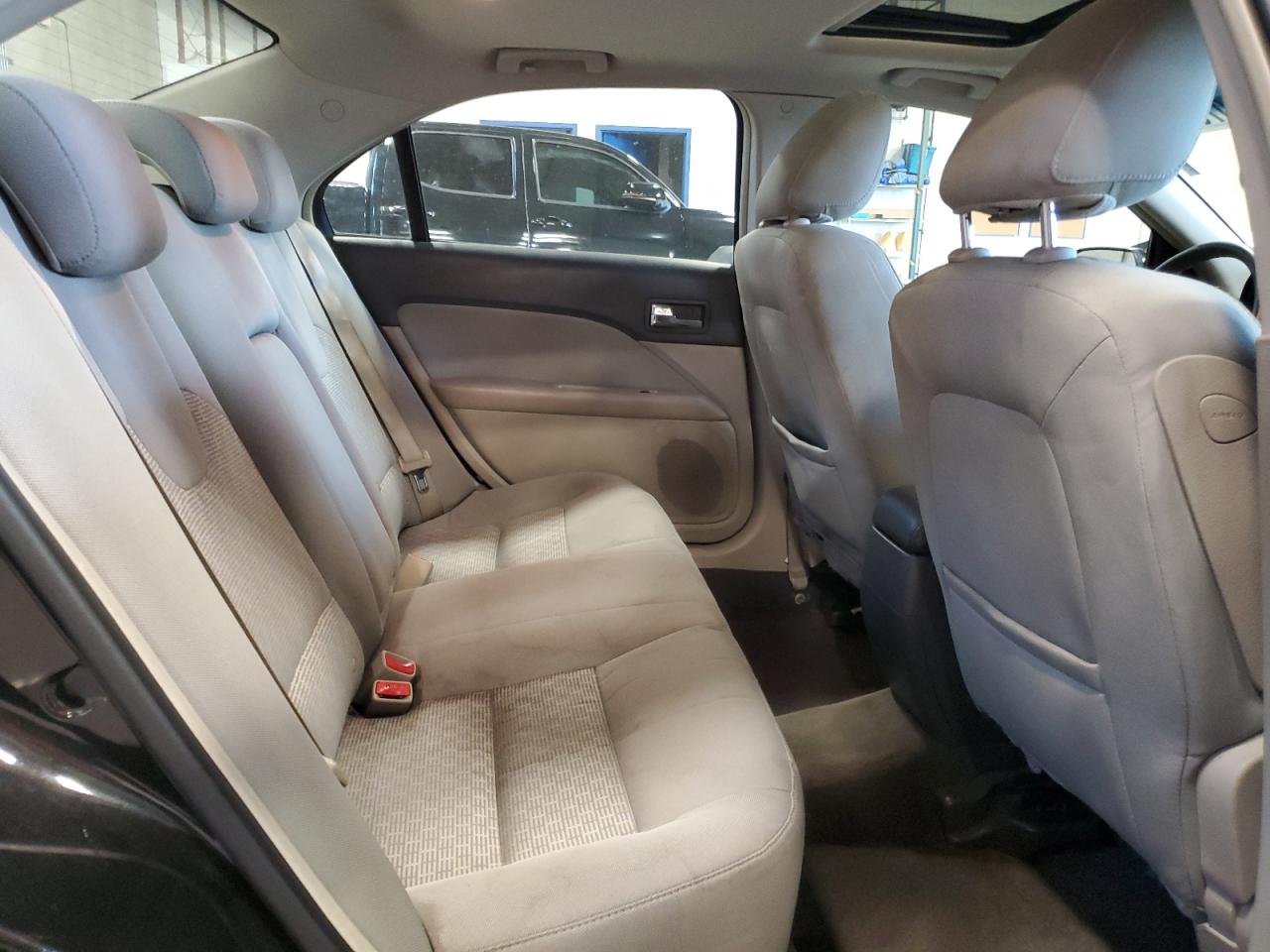 2010 Ford Fusion Se VIN: 3FAHP0HA1AR403343 Lot: 71830755