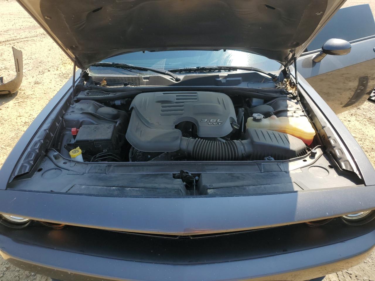 2022 Dodge Challenger Sxt VIN: 2C3CDZAG6NH215102 Lot: 71946985