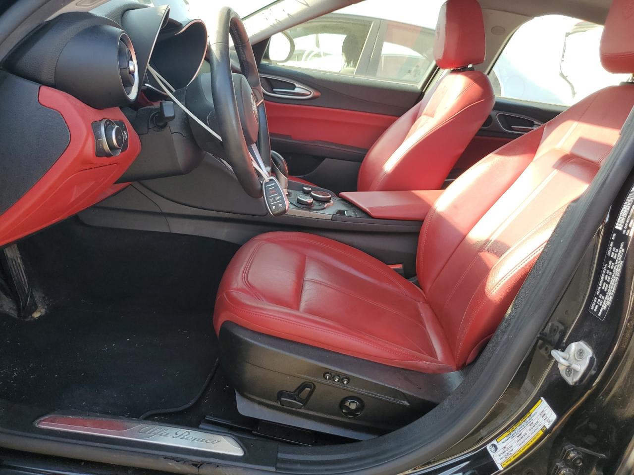 2018 Alfa Romeo Giulia Ti Q4 VIN: ZARFAEEN0J7597321 Lot: 71618925